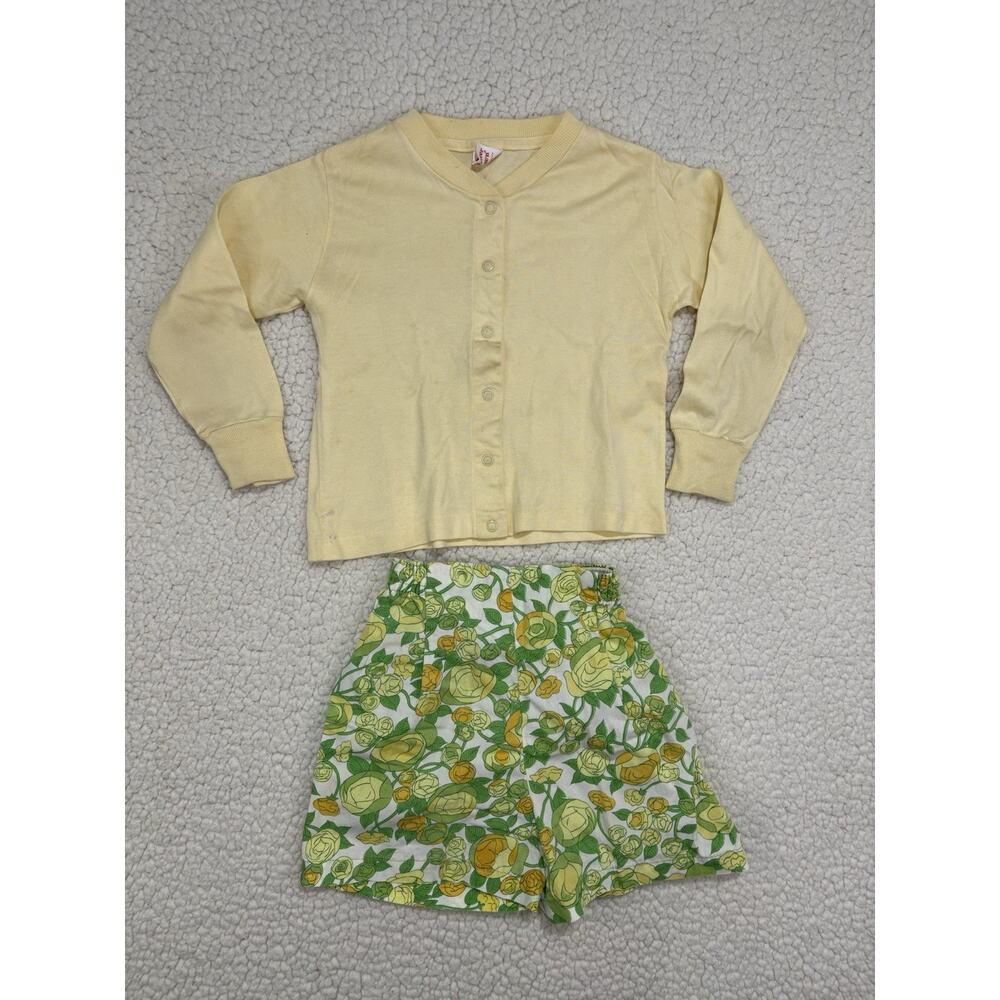 Vintage 60s 70s Little Girls Sz 4 Outfit Cardigan Sweater Top Floral Shorts Mod